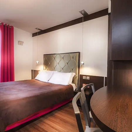 Hotel Du Parc Montparnasse 3*